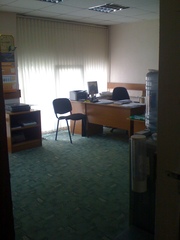 СРОЧНО ПРОДАЕТСЯ часть административного здания!!!